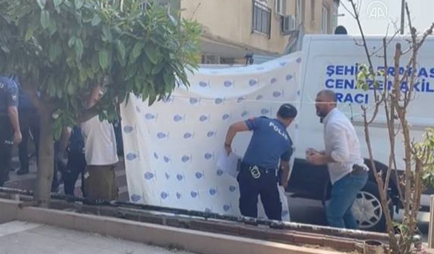 3 kişinin cesedi İstanbul Şişli'de bir apartman dairesinde bulundu.