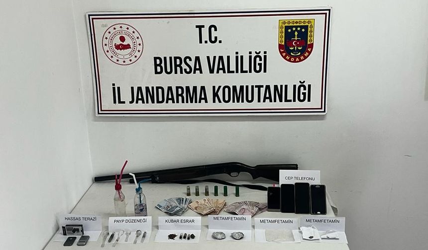 Bursa’da  uyuşturucu taciri kıskıvrak yakalandı