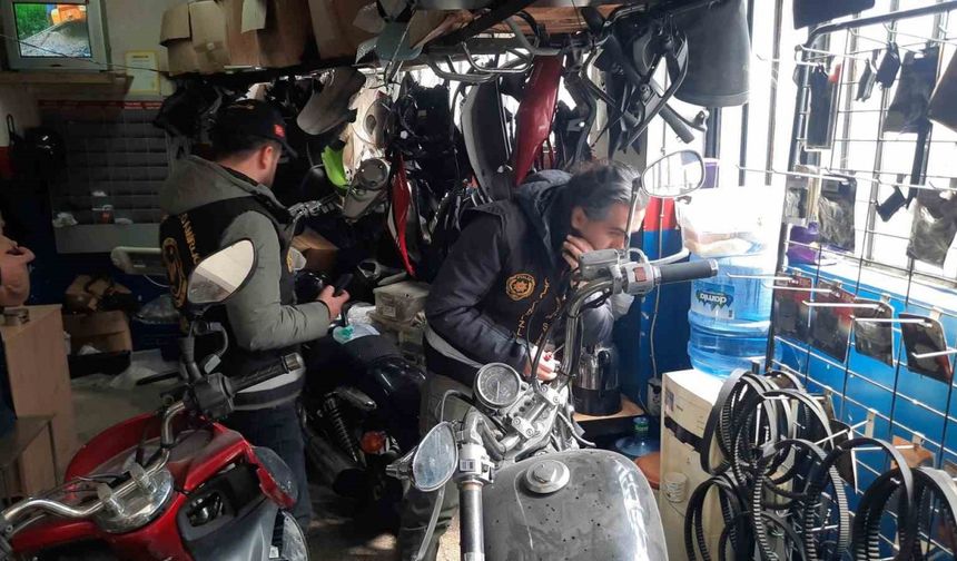 Oto Hırsızlık Büro Amirliği ekiplerinden motosiklet tamircilerine denetim