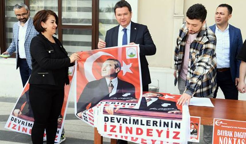 Osmangazi, İlçesi Ata posterleri ile donatılıyor