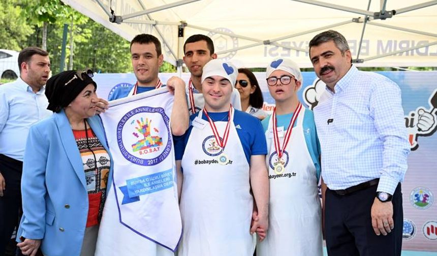 Gastronomi etkinliğine, bu yıl 120 engelsiz şef katıldı.