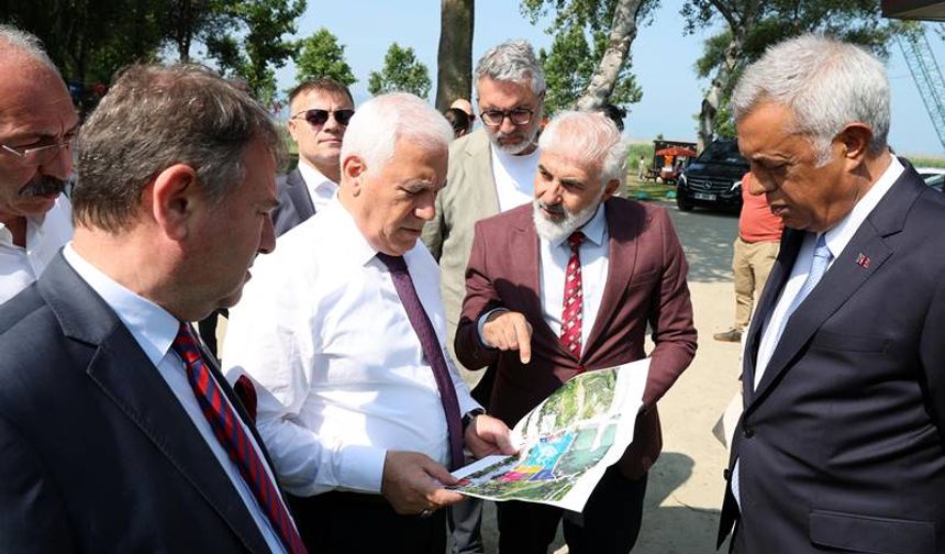 Bozbey: “Tüm dünya insanlarını, İznik’e davet ediyorum”