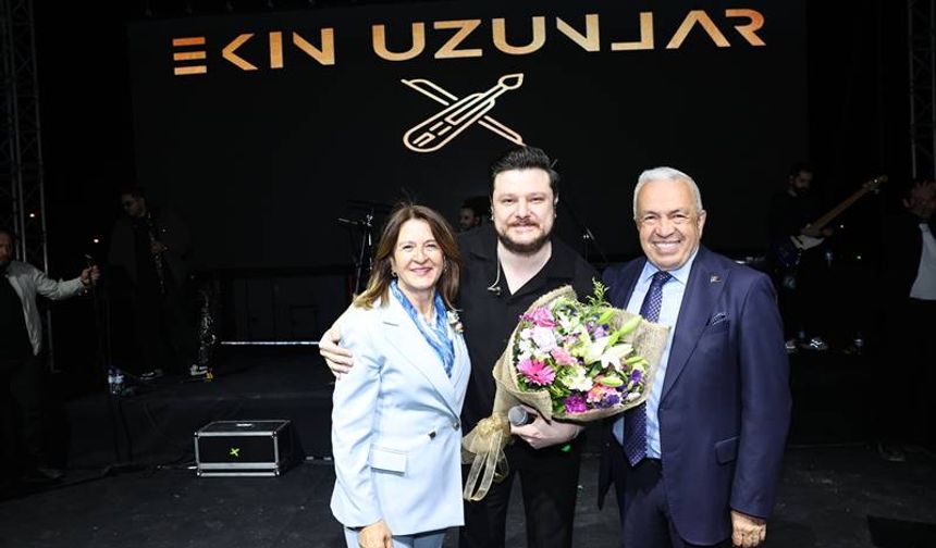 1. Karadeniz Festivali ikinci gününde de büyük ilgi gördü.