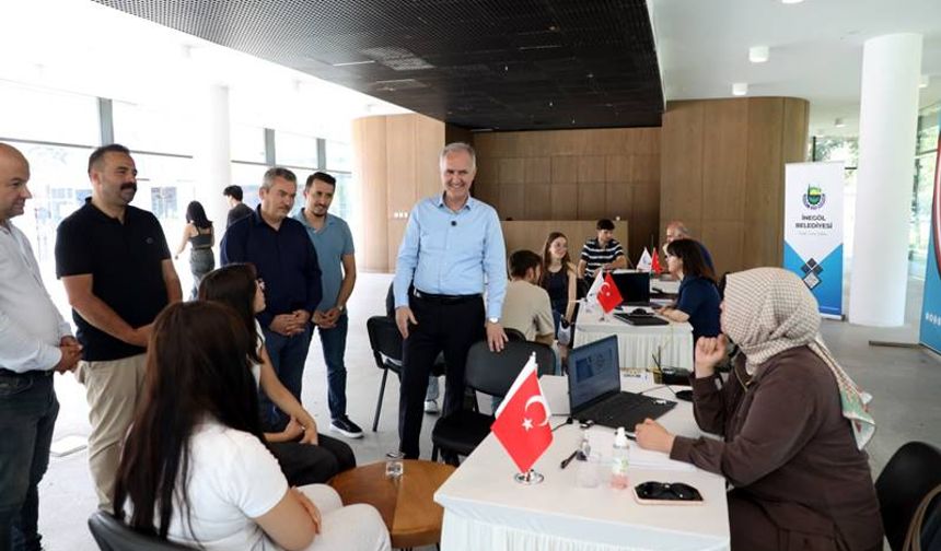 İnegöl Belediyesi Öğrencilerin Yanında