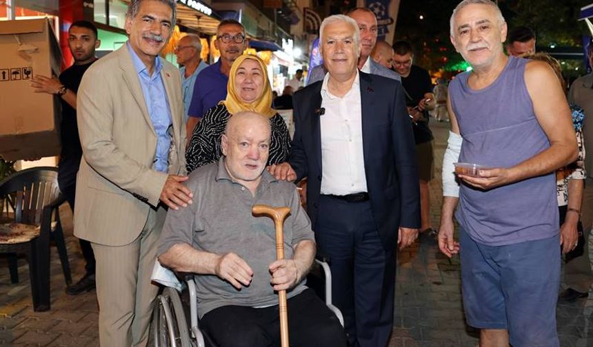 Başkan Mustafa Bozbey,  Kumla'da esnafı ziyaret etti.
