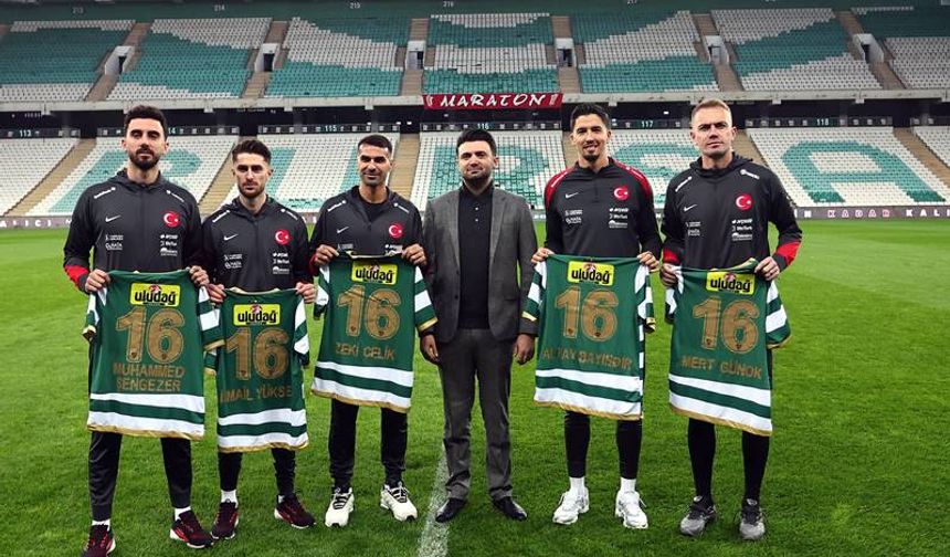 Bursaspor Başkanı Enes Çelik'ten Tebrik