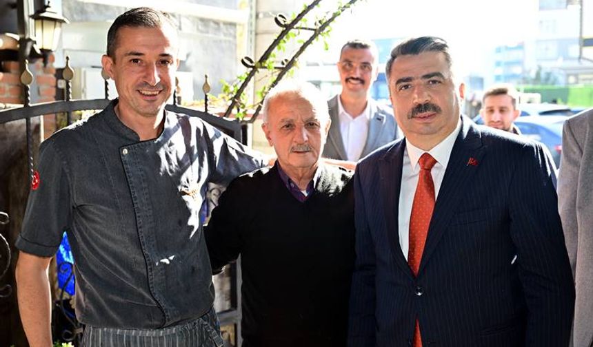 Başkan Oktay Yılmaz,  vatandaşlarla buluşuyor,