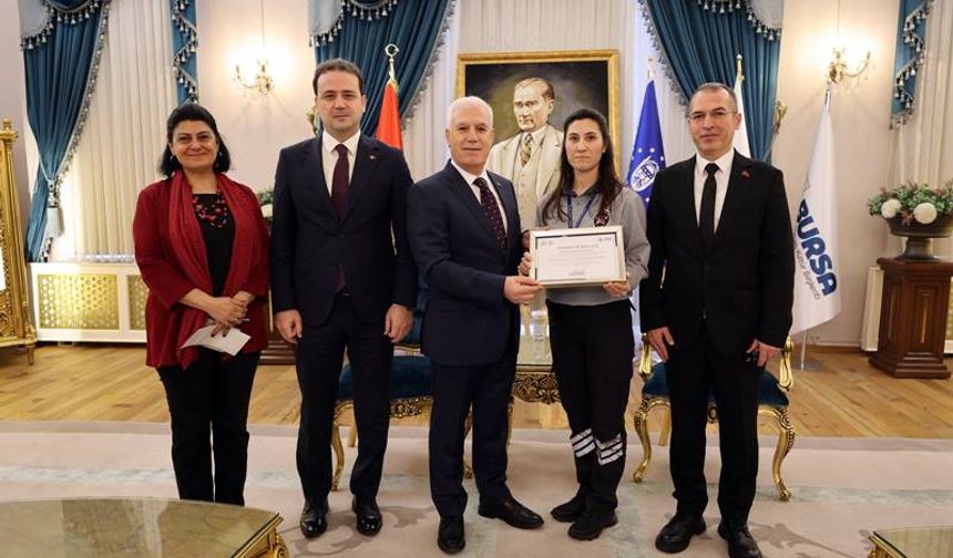 Başkan Bozbey’den Örnek Personele Teşekkür!