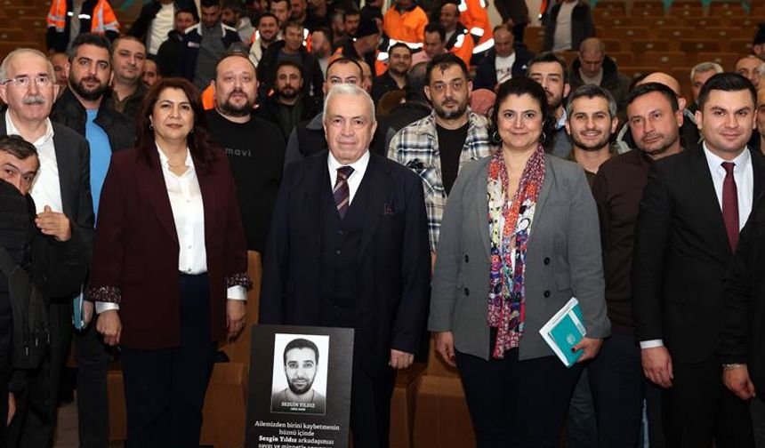 Başkan Şadi Özdemir, temizlik işçileri ile buluştu