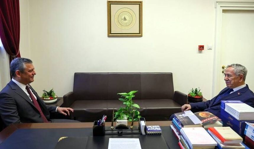 Özgür Özel’den Bülent Arınç’a Ziyaret!