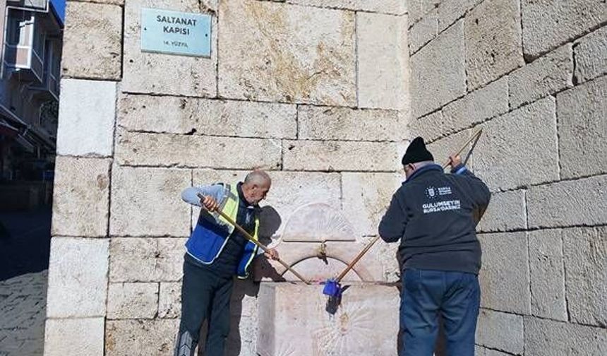 Busa'da Mezarlıklar ve Şehitlikler Ziyarete Hazır