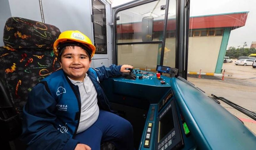 Ali Asaf'ın En Büyük Hayali Vatman Olmaktı