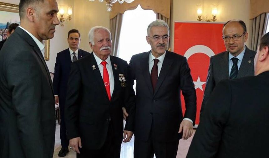 Bursa Valiliği’nde Geleneksel Bayramlaşma Töreni