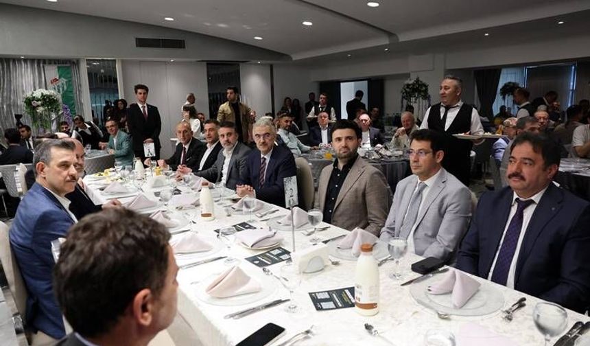Bursaspor’un yanında olmaya devam edeceğiz