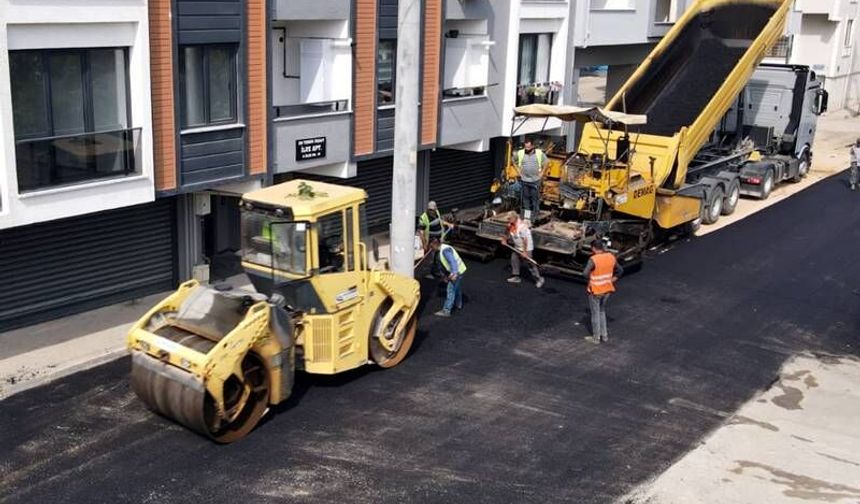 Gemlik’te Metruk Binalar Temizleniyor, Ulaşım Konforu Artıyor
