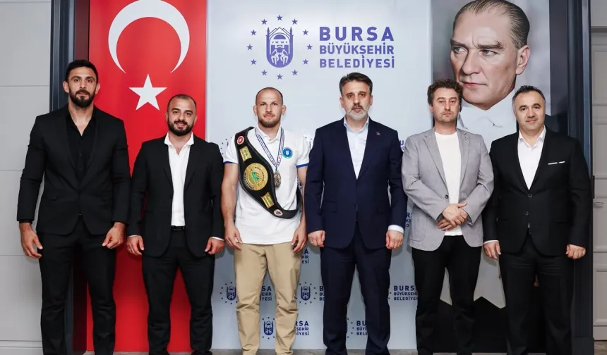 Başkan Vekili Biba dünya şampiyonu güreşçiyi ağırladı