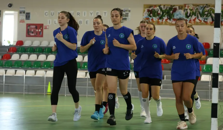 Bursa Büyükşehir Belediyespor Kadın Hentbol Takımı'nda kadro tamam