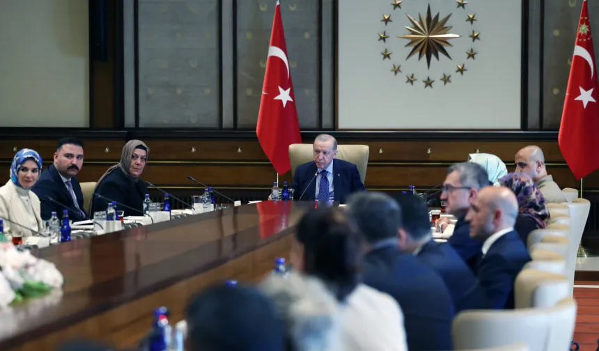 Erdoğan şehit yakınları ve gazileri ağırladı
