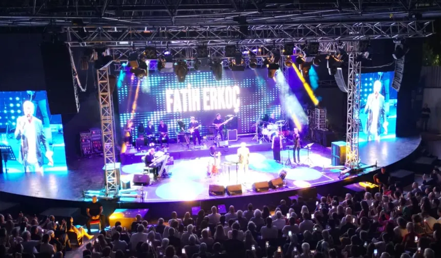 Fatih Erkoç Bursalılara unutulmaz bir gece yaşattı.