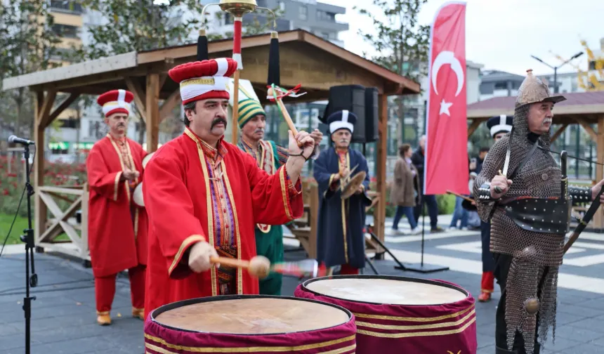 Bursa'da Fethin 700. yılında 'Mehterler Buluşması'