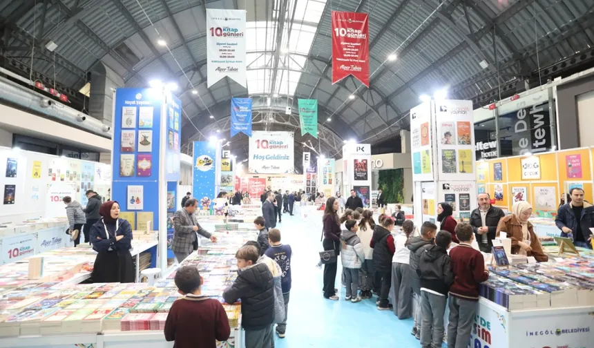 İnegöl'de 10. Kitap Günleri Fuarı kapılarını açtı