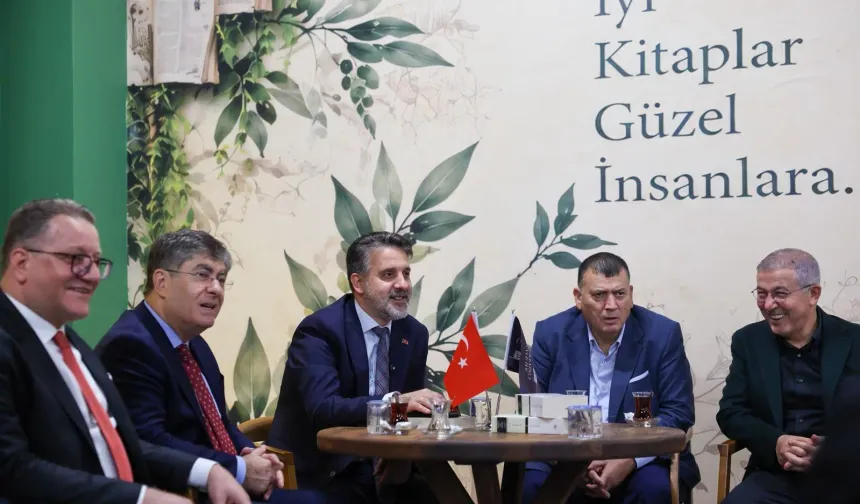 Şahin Biba'dan üniversitelilere tam destek mesajı