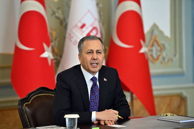 Çember-8 Operasyonları'nda 4 bin 951 firari yakalandı
